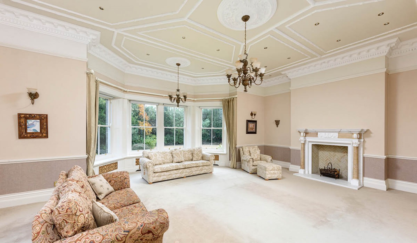 See Inside Grade IIListed Whickham Park House in Whickam Living North